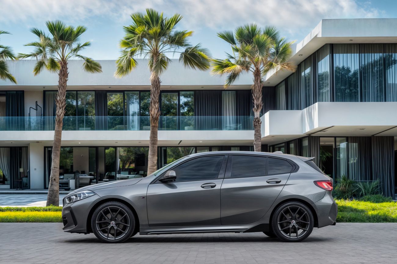 بي أم دبليو 118 118i M-Kit | 1,861 P.M | 0% Downpayment | Impeccable Condition!