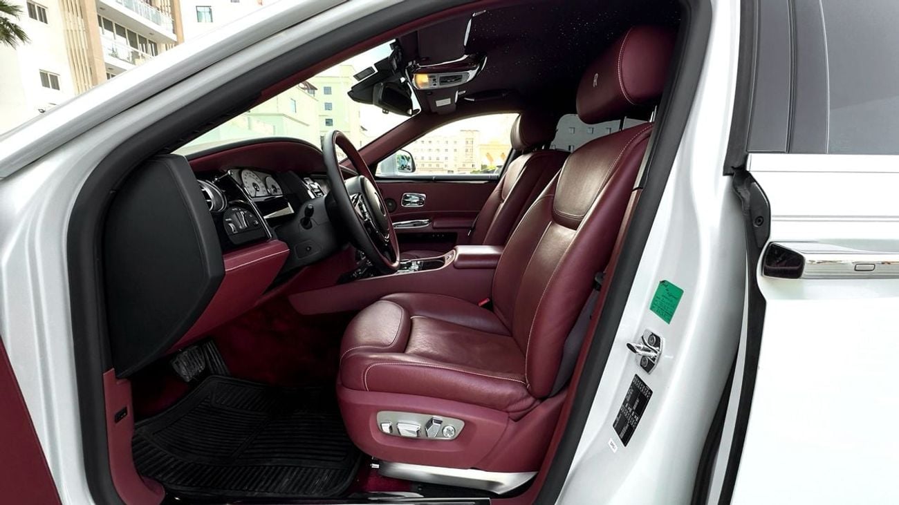 Rolls-Royce Ghost Std 6.6L Service history at RR