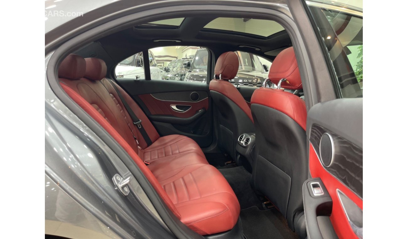 مرسيدس بنز C200 AMG باك Mercedes Benz C200 AMG kit GCC Under Warranty