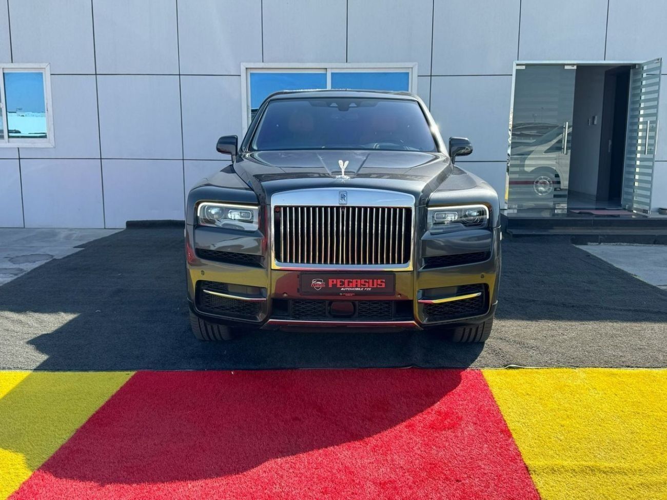 Rolls-Royce Cullinan Rolls-Royce Cullinan 2019 GCC VIP SEATS (ILLUMINATED CRYSTAL SPIRIT OF ECSTASY)