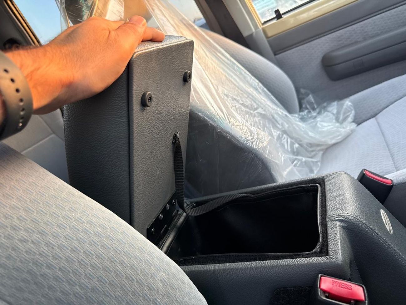 تويوتا لاند كروزر بيك آب Double Cabin 4.5L