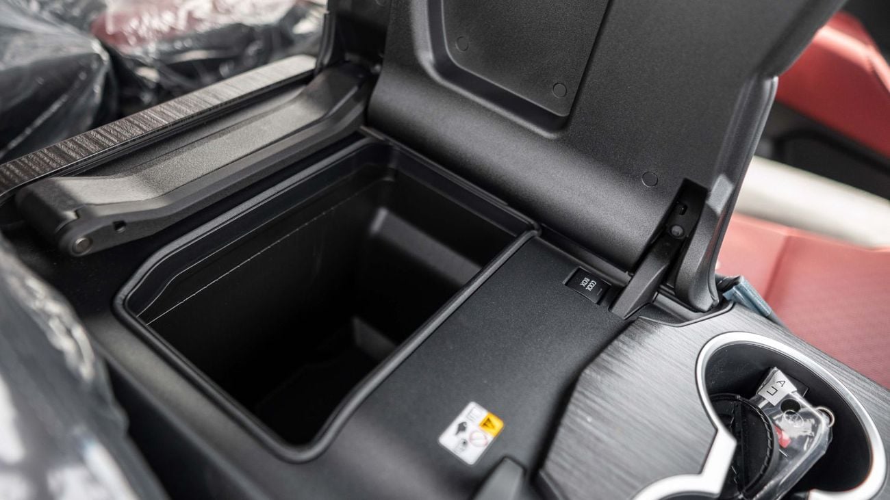 Toyota Land Cruiser 3.5T VXR Hybrid 2025 Toyota Land Cruiser VXR 3.5L AT Hybrid