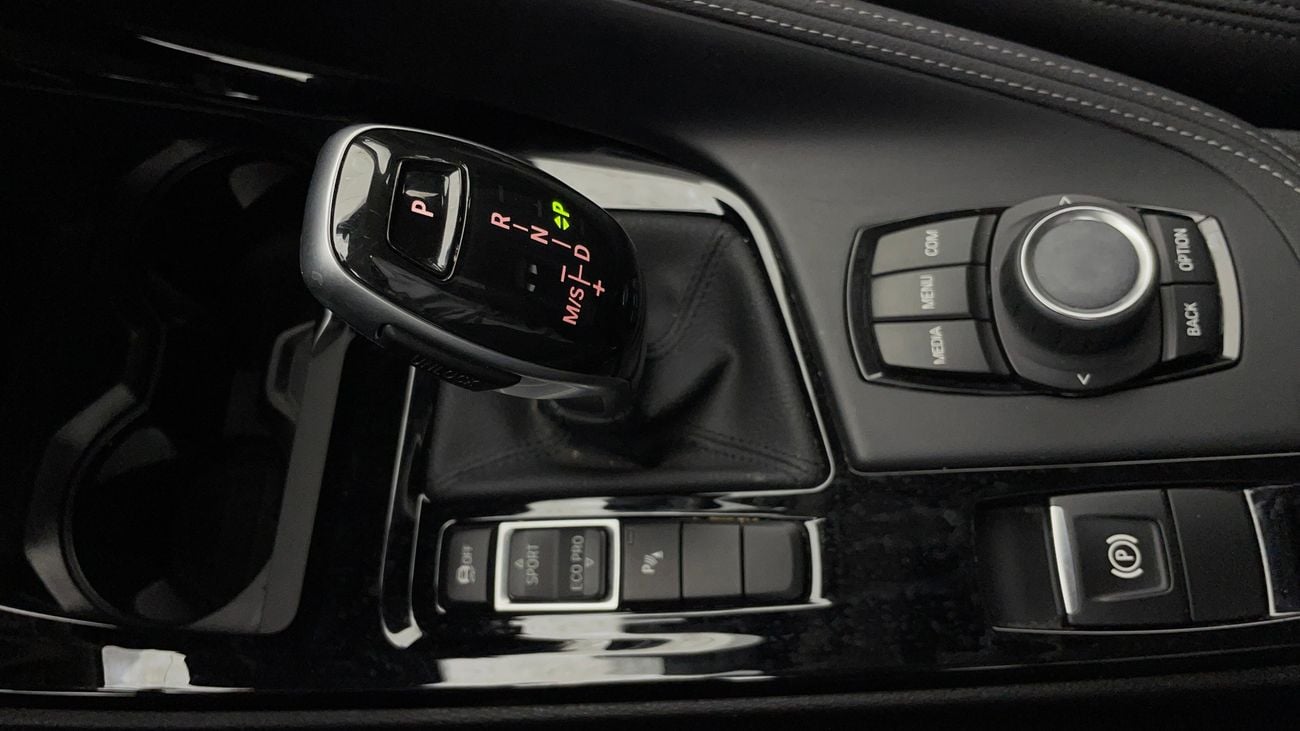 بي أم دبليو X2 SDRIVE 20I 2 | بدون دفعة مقدمة | اختبار القيادة في المنزل