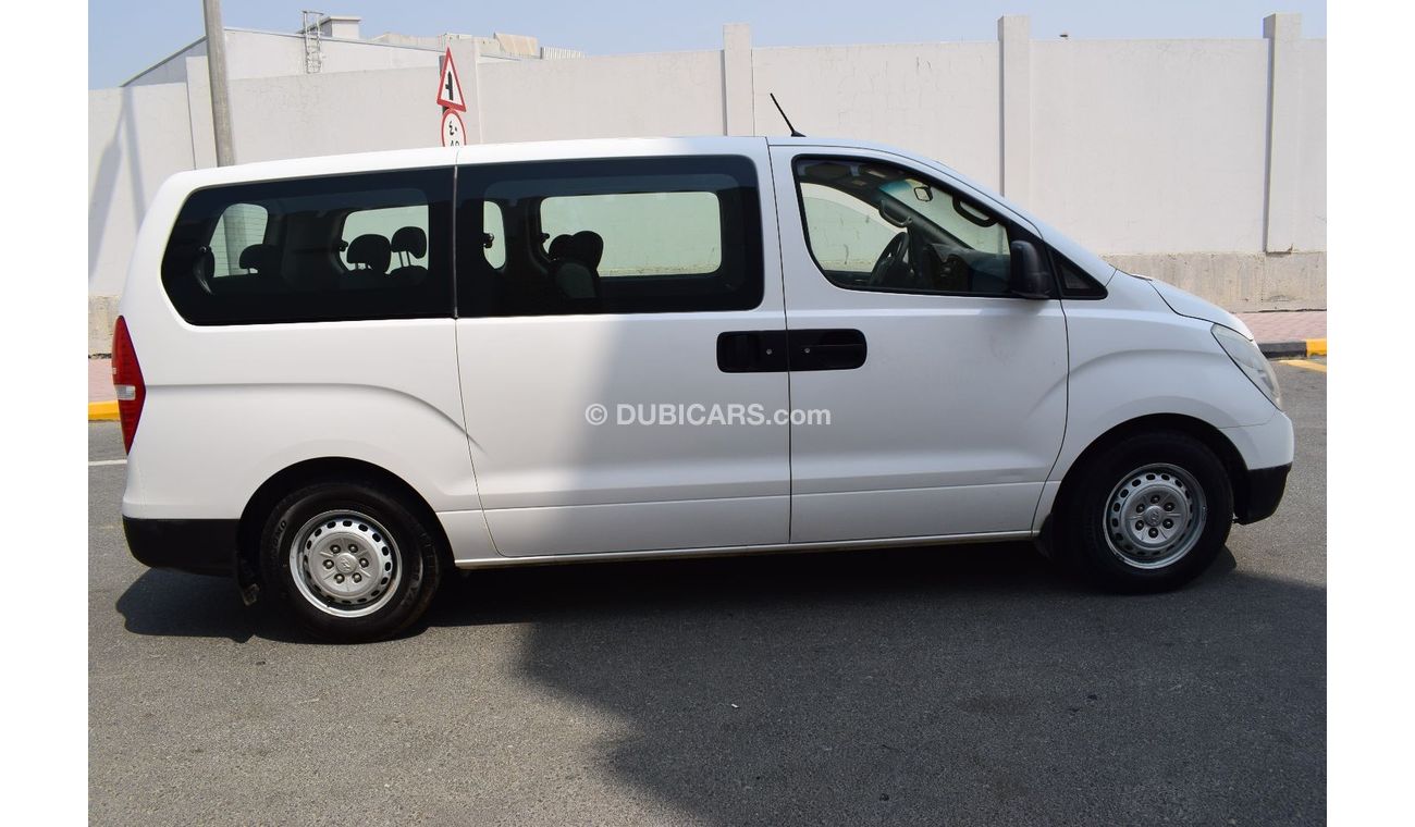 Hyundai H-1 Std Hyundai H-1 Van 12 seater, Model:2015. Excellent condition