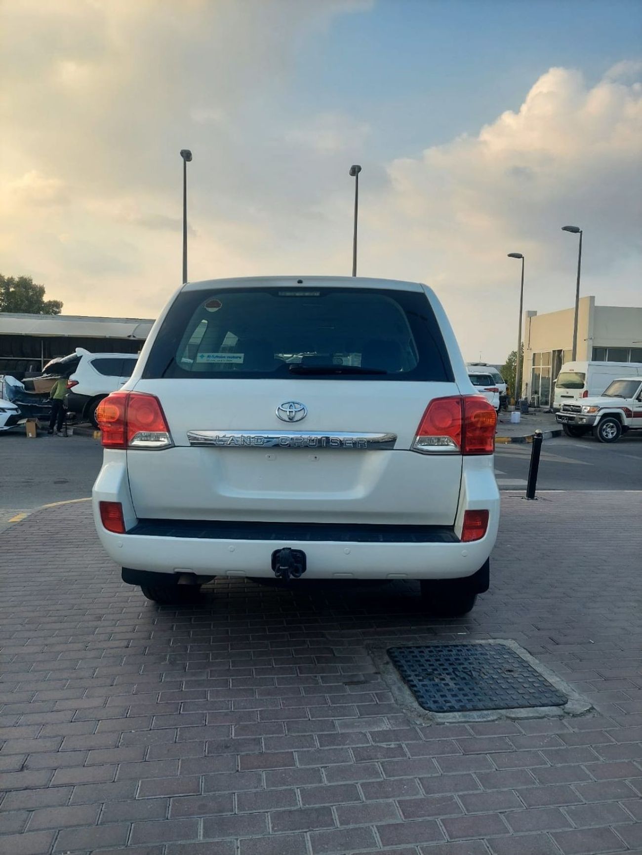 Toyota Land Cruiser 200 4.0L V6 PETROL AUTOMATIC TRANSMISSION