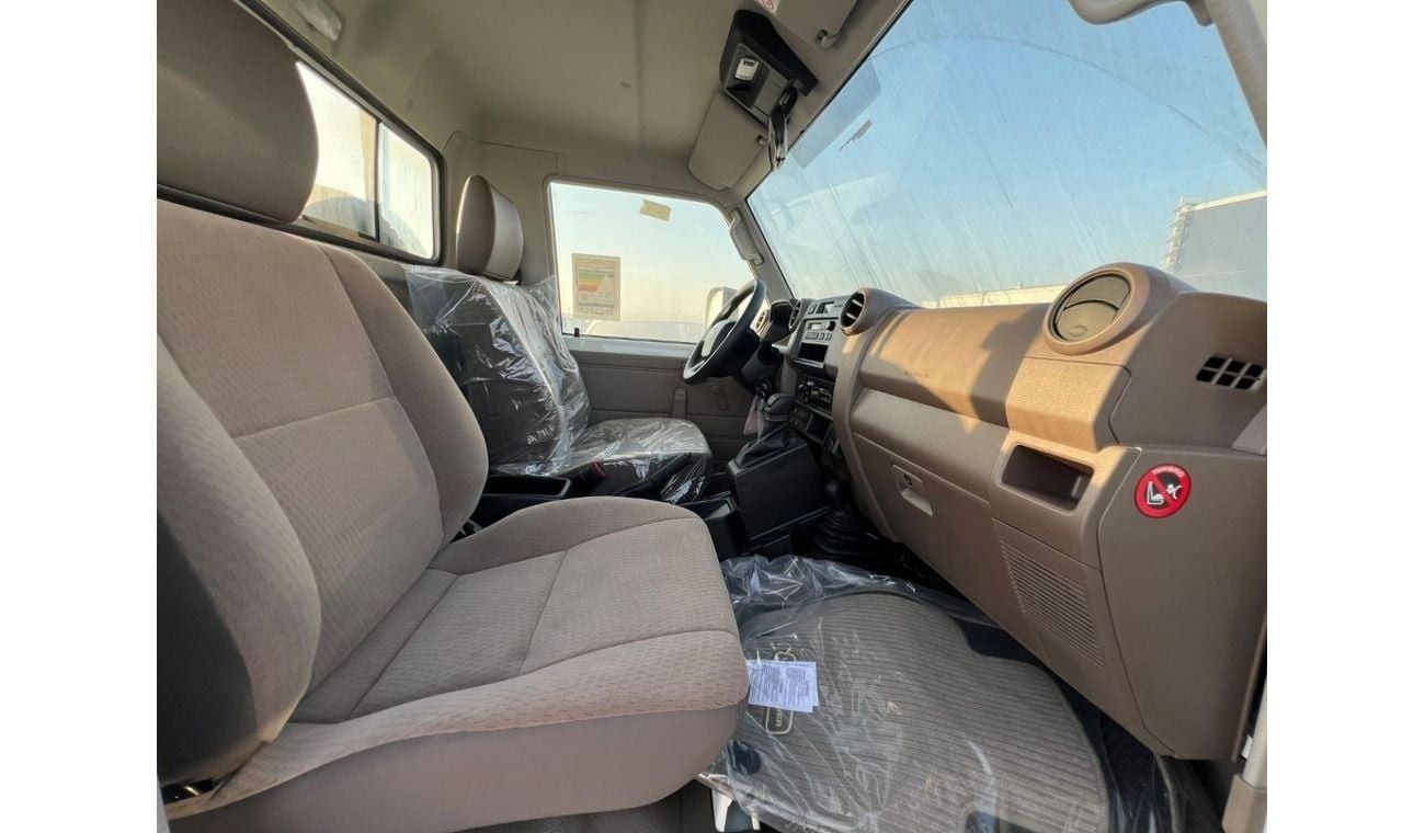 Toyota Land Cruiser Pick Up 79 SC 2.8L DIESEL AUTOMATIC TRANSMISSION