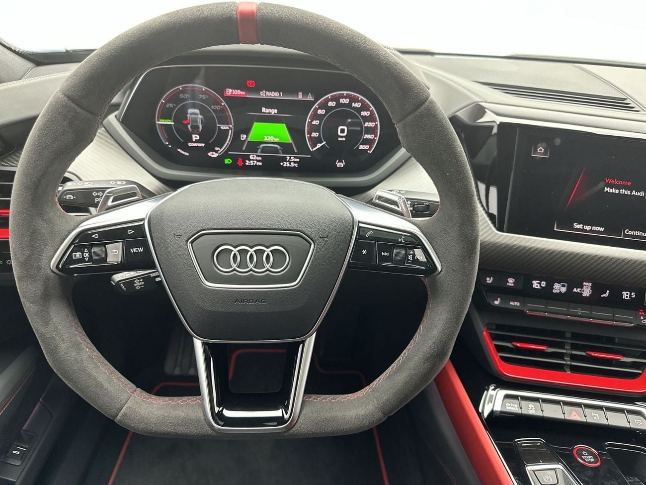 أودي إي ترون جي تي quattro 530hp Exclusive Edition (Ref# 07199)