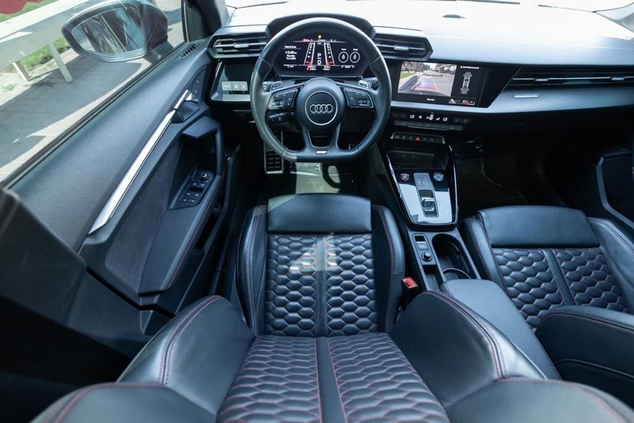 أودي RS3 TFSI quattro 2.5L Sedan Audi RS3 TFSI Quattro 2022 GCC under Warranty with Flexible Down-Payment.