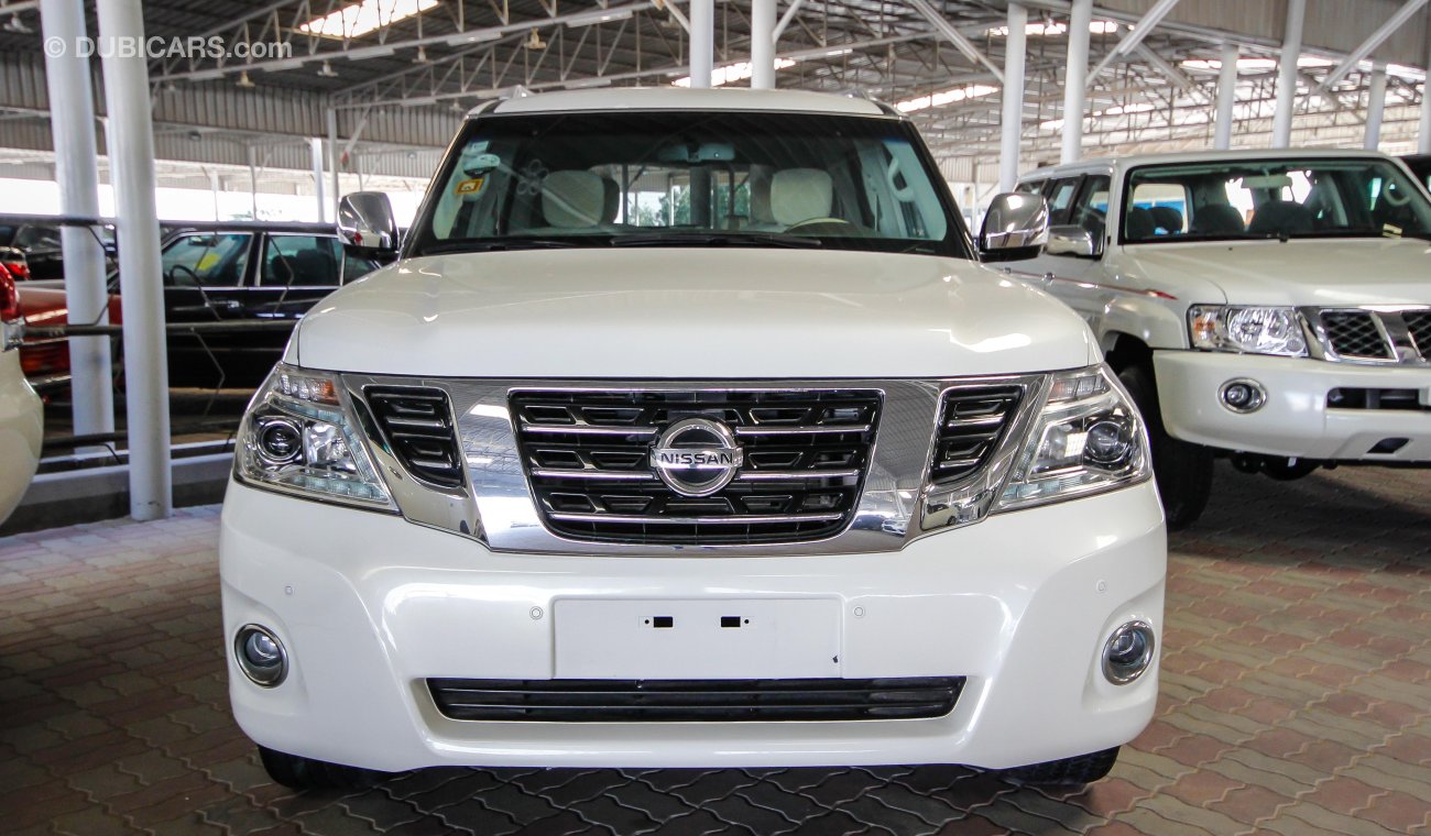 Nissan Patrol LE With Platinum VVEL DIG badge