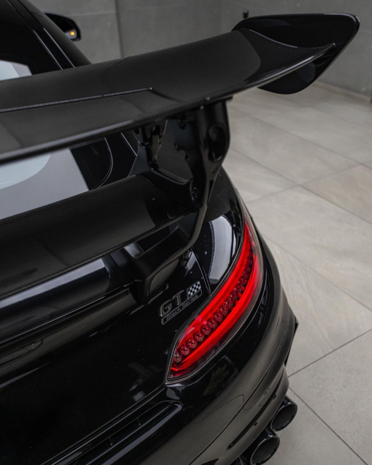 مرسيدس بنز AMG GT S Mercedes GT-Black Series • Model year: 2021 • ⁠Mileage: 1,000km • ⁠GCC Specs • ⁠Warranty and Service