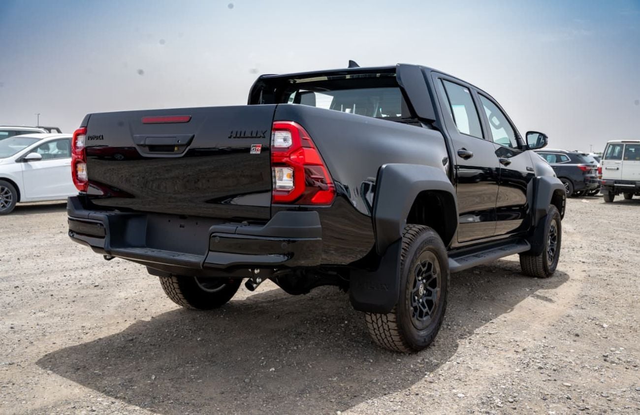 تويوتا هيلوكس GR-Sports | 2.8L | Diesel | 4x4 | Special Edition