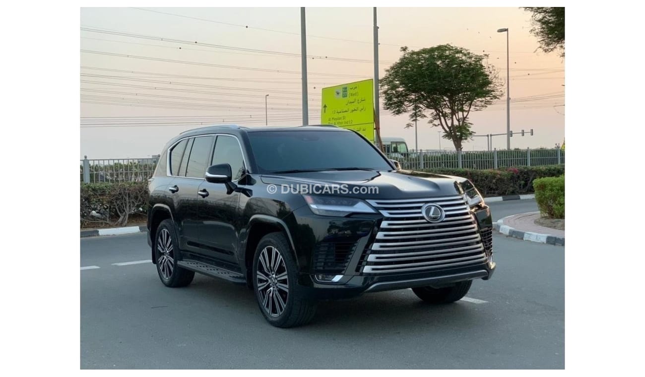 لكزس LX 600 سيجناتشر