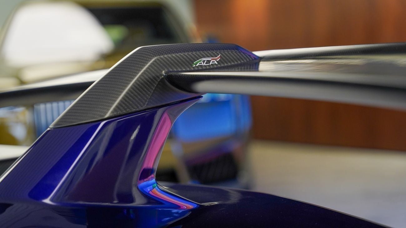 لامبورغيني أفينتادور Lamborghini Aventador SVJ – 2019 (1 of 900 Worldwide)