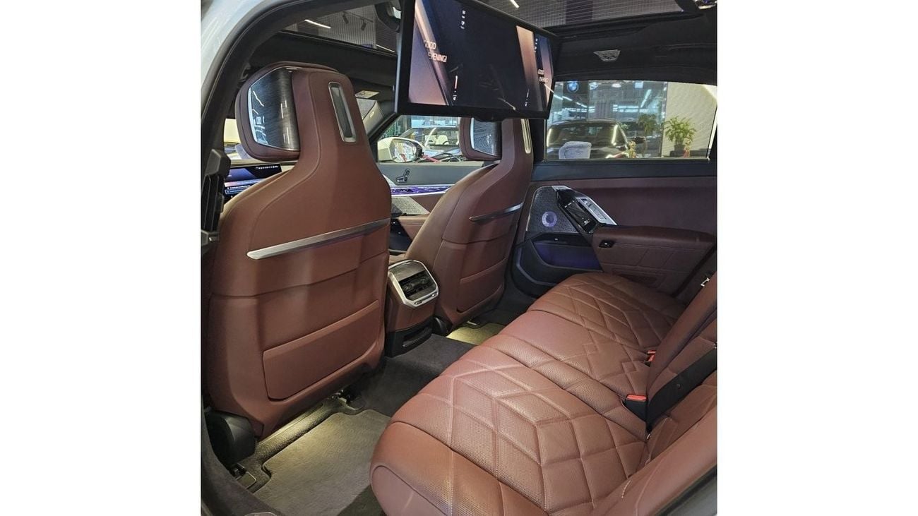 BMW 740Li 740I M KIT 2023 GCC 5 YEARS DEALER WARRANTY AND SERVICE