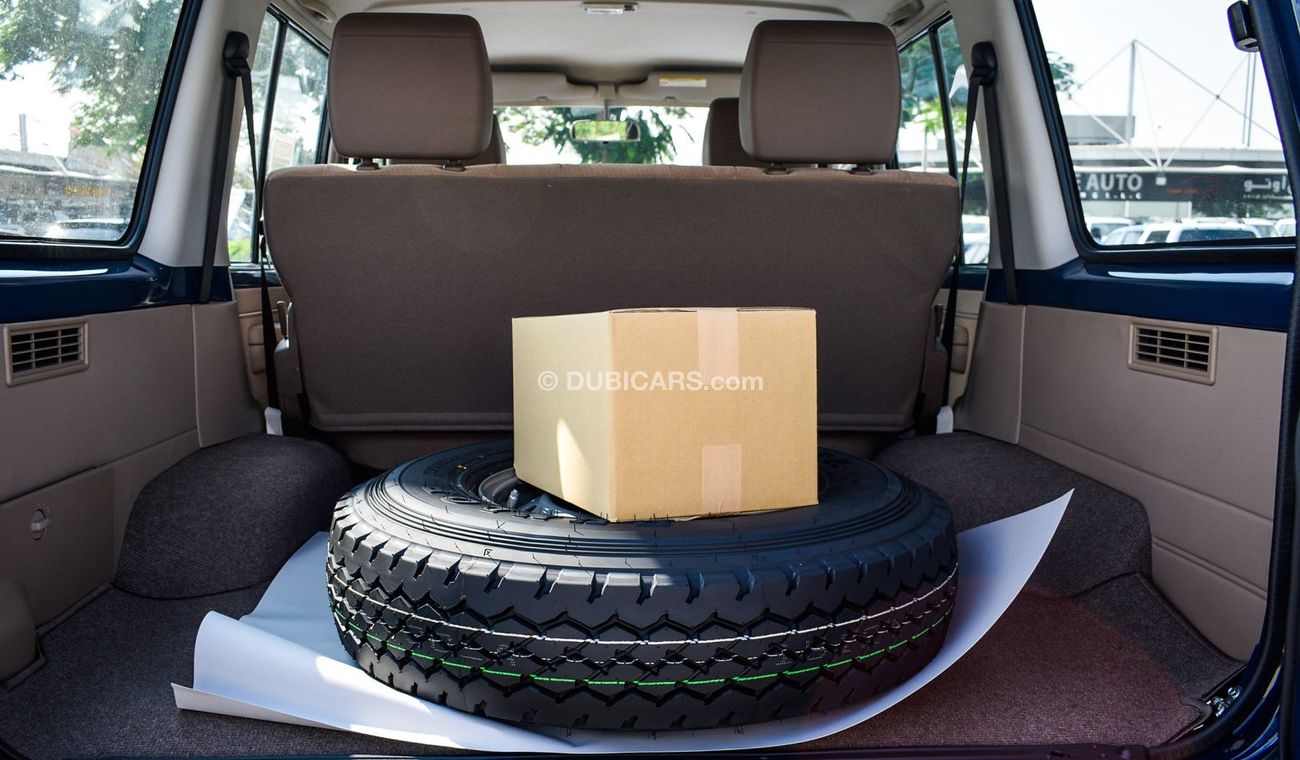 Mitsubishi Canter Van