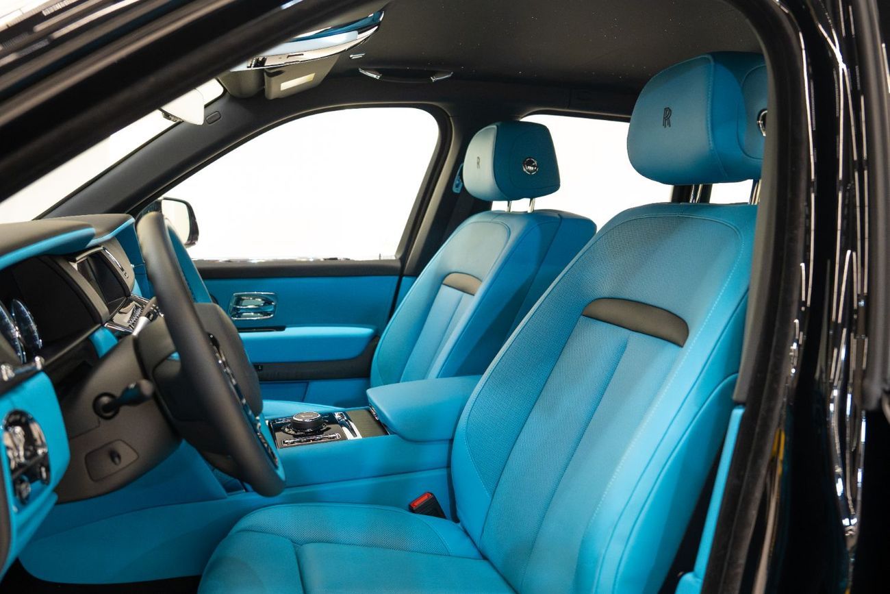 Rolls-Royce Cullinan BLACK BADGE KIT | BRAND NEW | W/ SERVICE CONTRACT | 0 KM | FULL OPTION