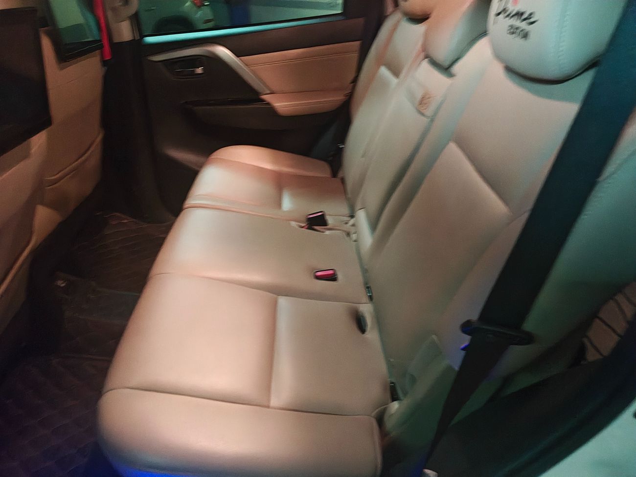 Mitsubishi Montero Sport GLS Premium 3.0L (7 Seater)