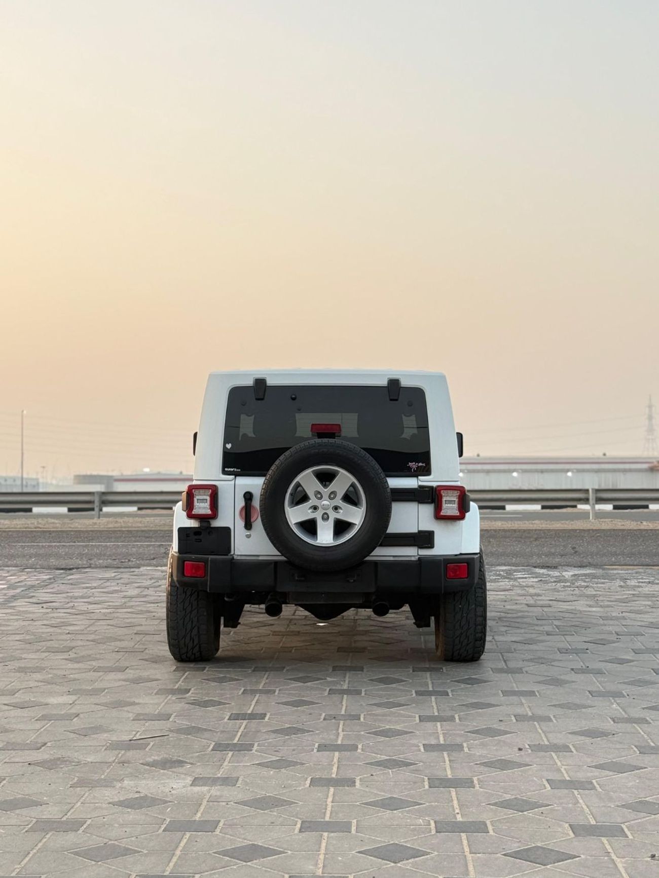 جيب رانجلر Sahara 3.6L M/T