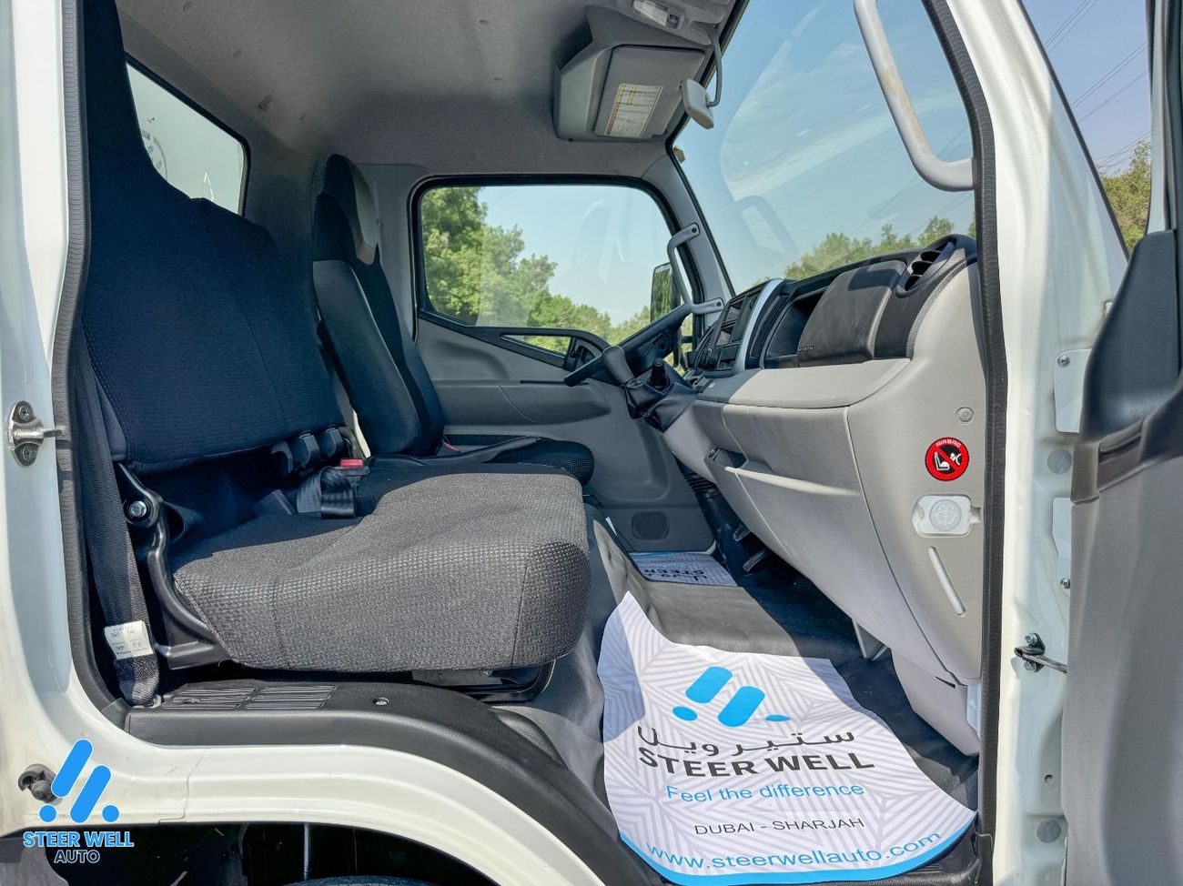 ميتسوبيشي فوسو كانتير | 3.0L | RWD | Recovery Tow Truck | GCC Specs | Excellent Condition