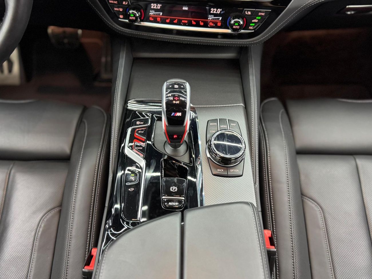 BMW M5 Competition 4.4L (600 HP) 2023 BMW M5, 2027 BMW Warranty + Service Pack, Fully Loaded, Very Low Kms,