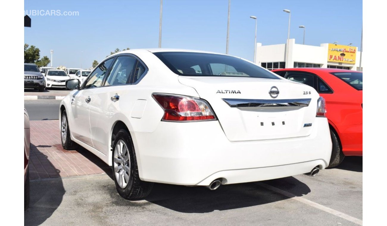 Nissan Altima 2016 GCC without paint without accidents