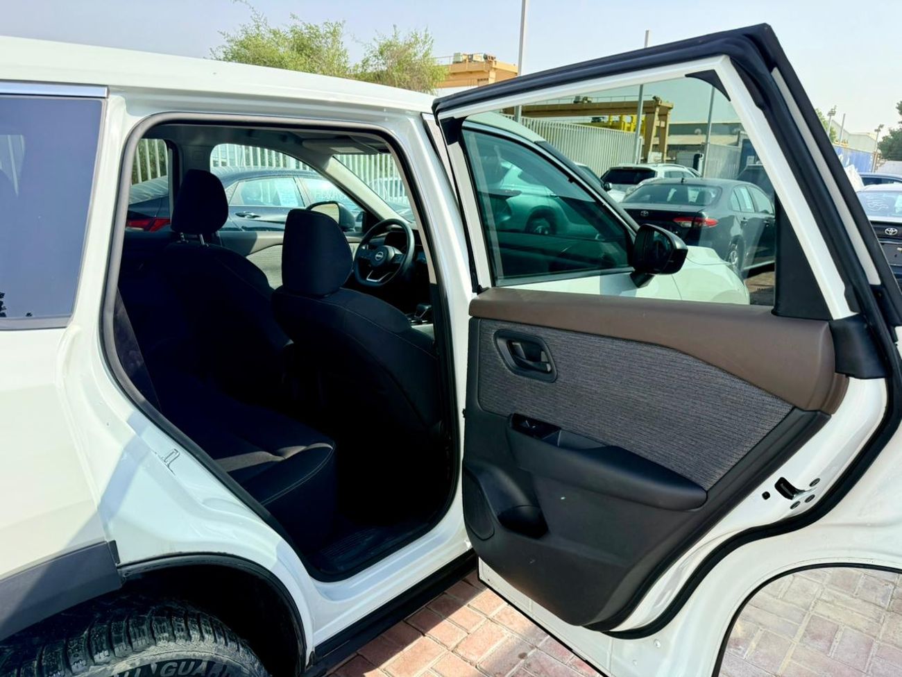 نيسان روج 2023 Nissan Rogue sv awd 4x4