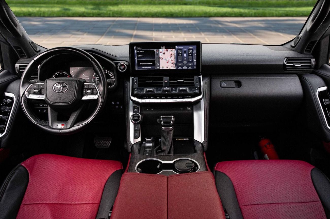 Toyota Land Cruiser GR | 5,679 P.M | 0% Downpayment | Toyota Warranty!