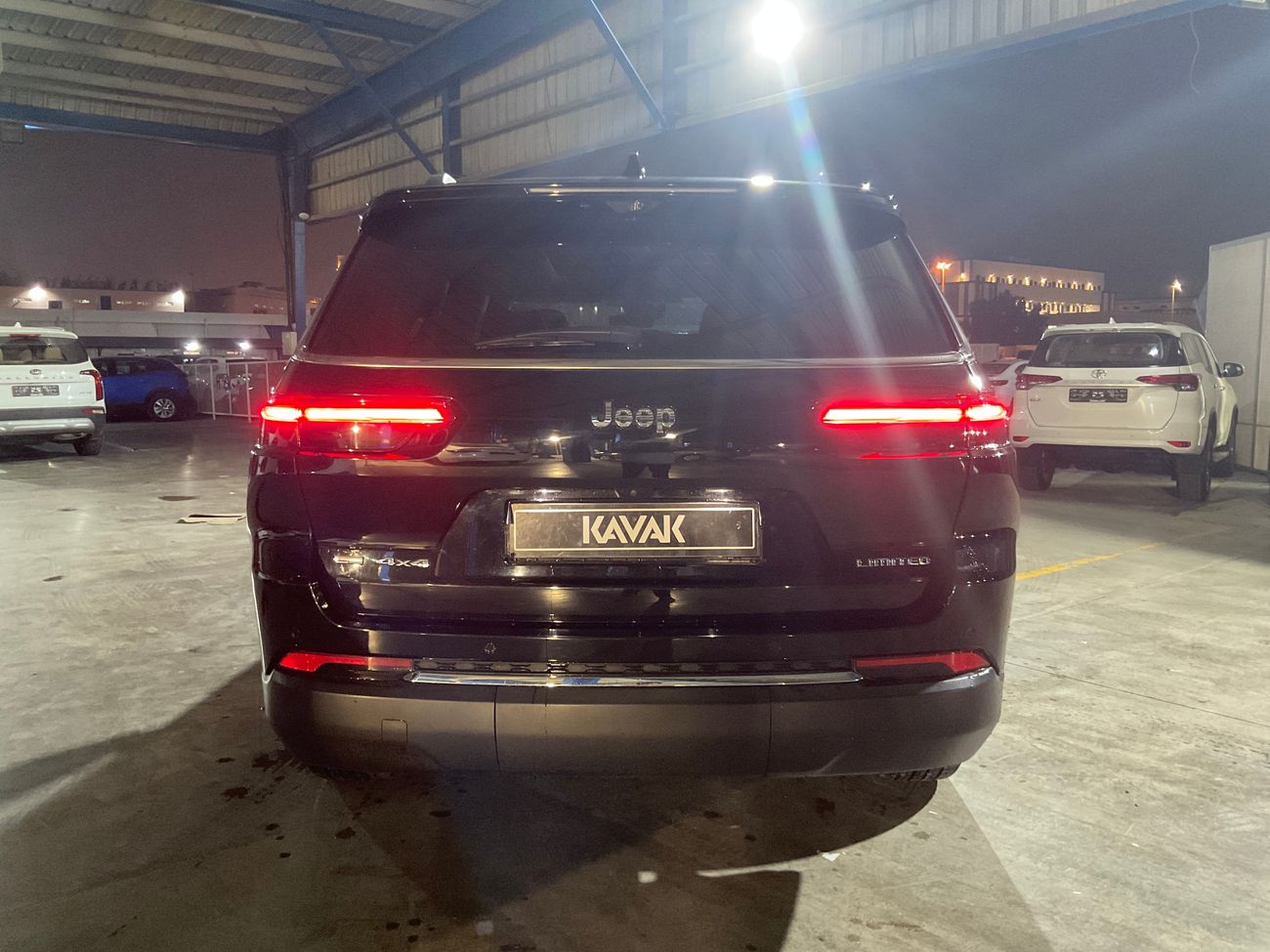 جيب شيروكي Limited Plus | شامل الضمان | 0 ﺪﻔﻋﺓ ﺃﻮﻟﻯ