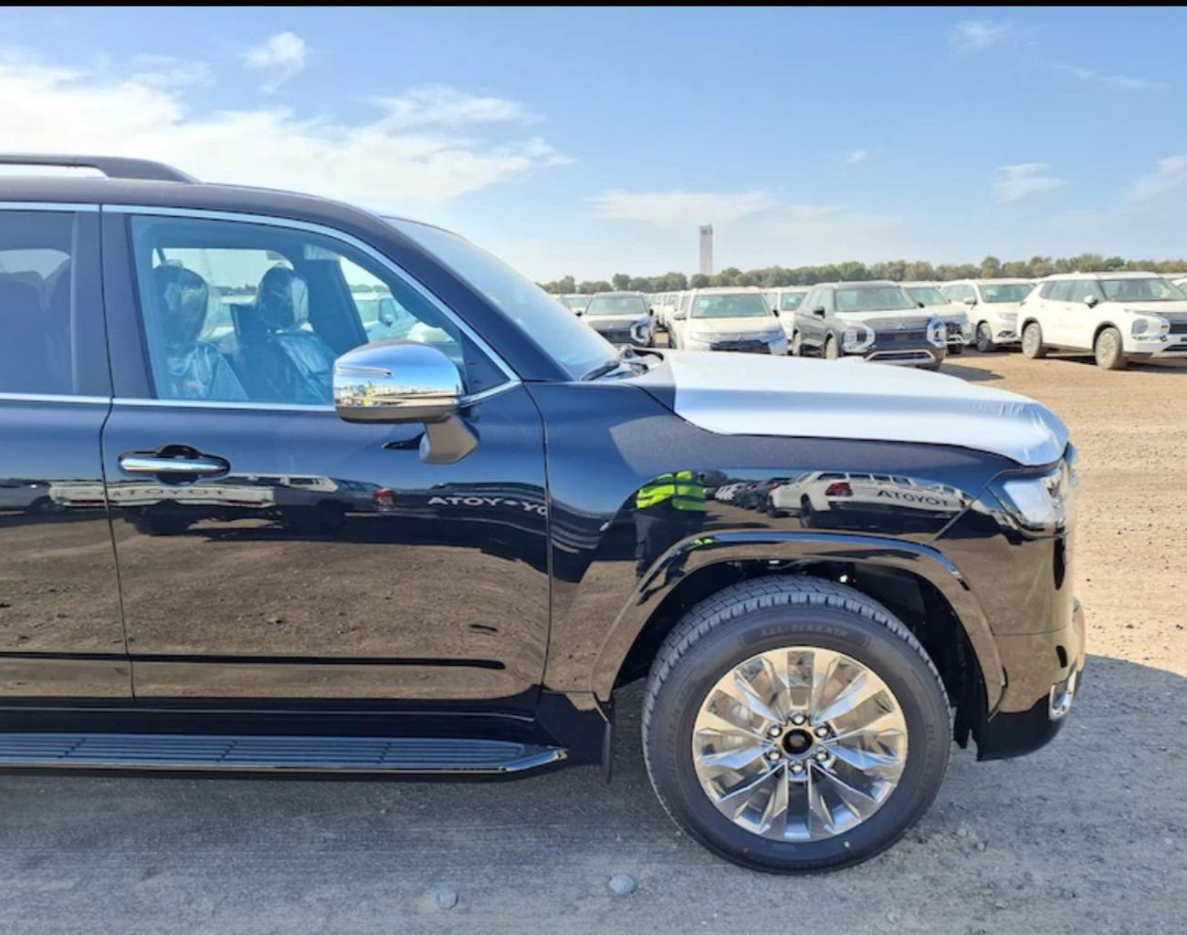 تويوتا لاند كروزر VX 3.5L Toyota LC300 VX+ Petrol 3.5L Twin Turbo