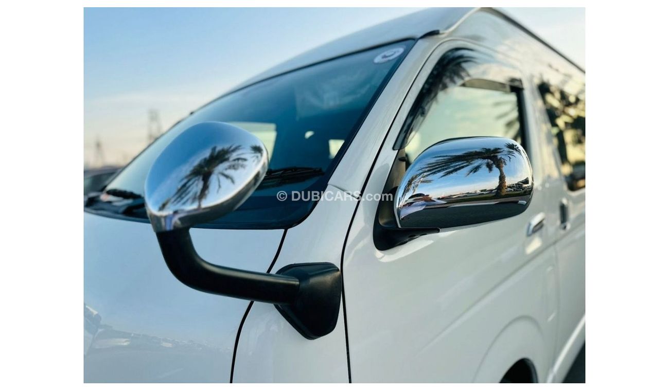 Toyota Hiace 2016 | RHD | PREMIUM CONDITION | PUSH START ENGINE | MULTIMEDIA SCREEN | POWER SLIDE DOOR