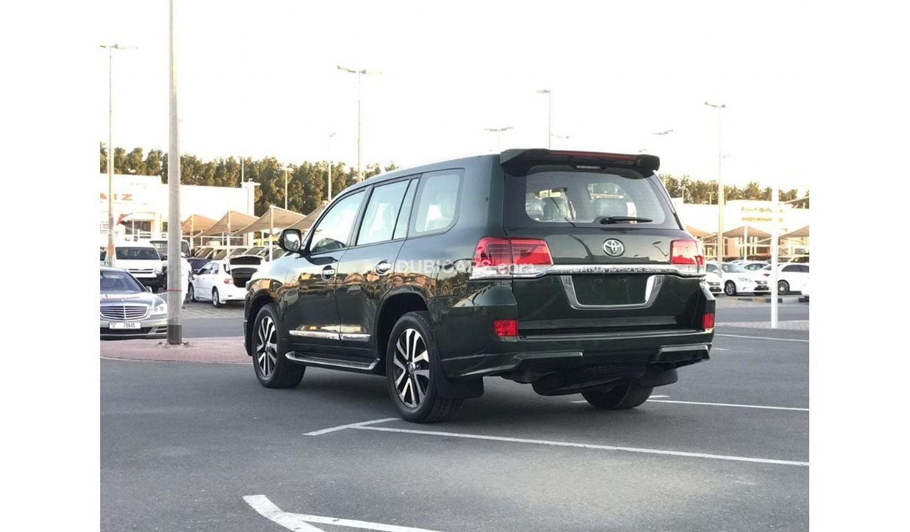 Toyota Land Cruiser Land Cruser,Model 2012, Color Green , KM 187000