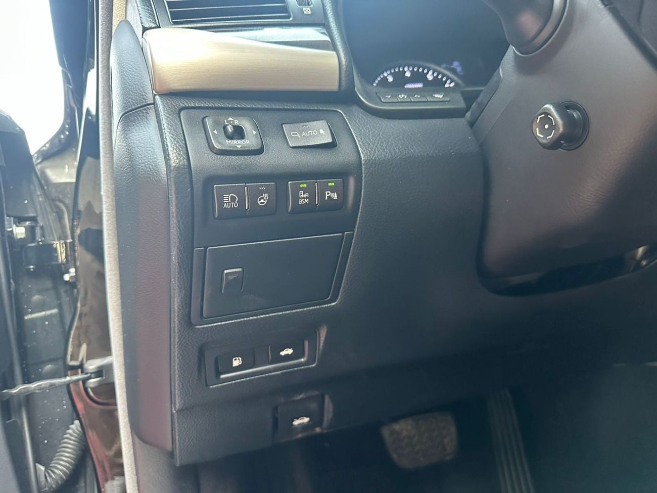 لكزس LS 460 L Titanium 4.6L