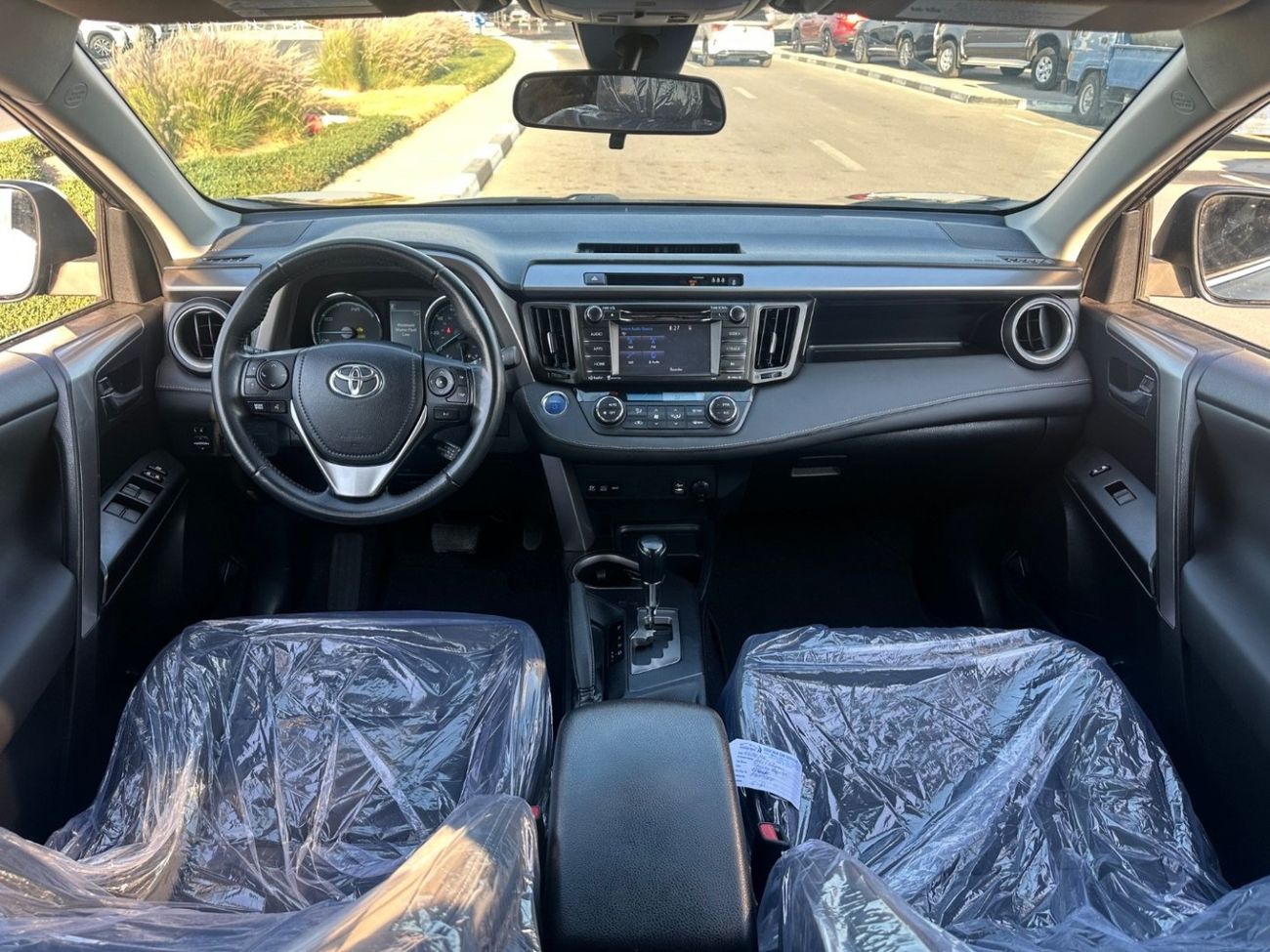 تويوتا راف ٤ Hybrid XLE 2.5L