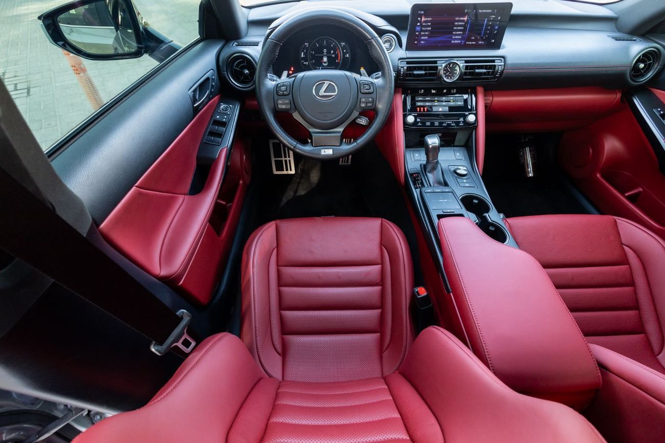 لكزس IS 350 F Sport