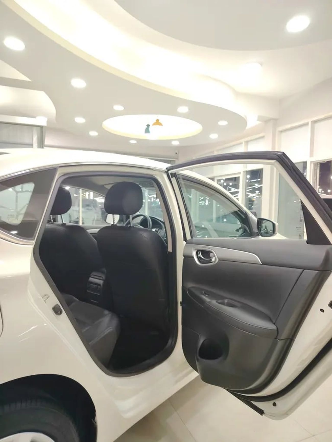 Nissan Sentra SV 1.6L (110 HP) chines specs