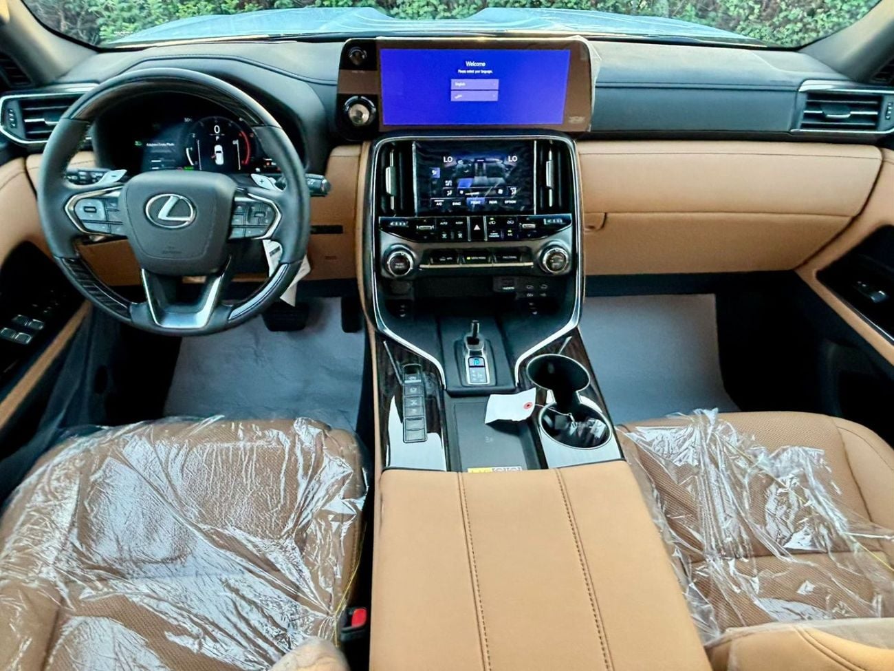 لكزس LX 700h SIGNATURE