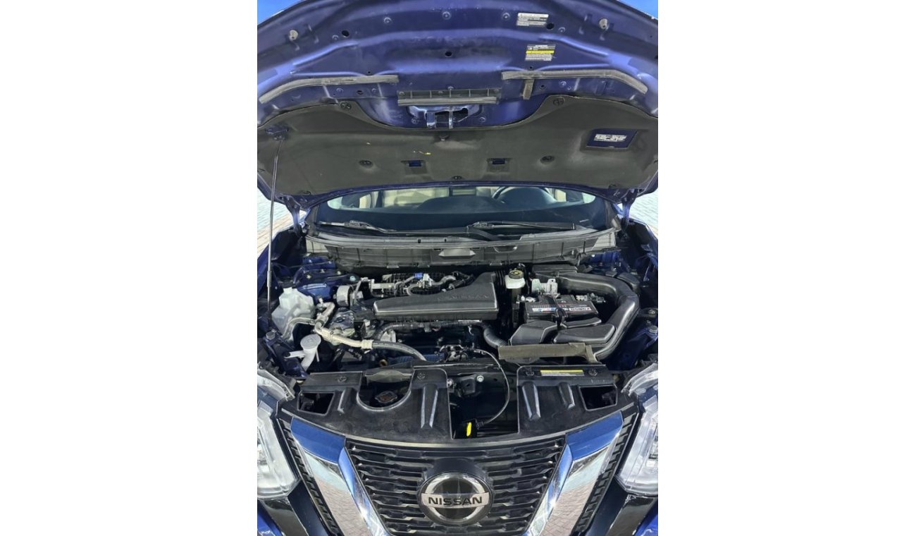 Nissan Rogue car in perfect condition 2020 with engine capacity 2.5 4wd