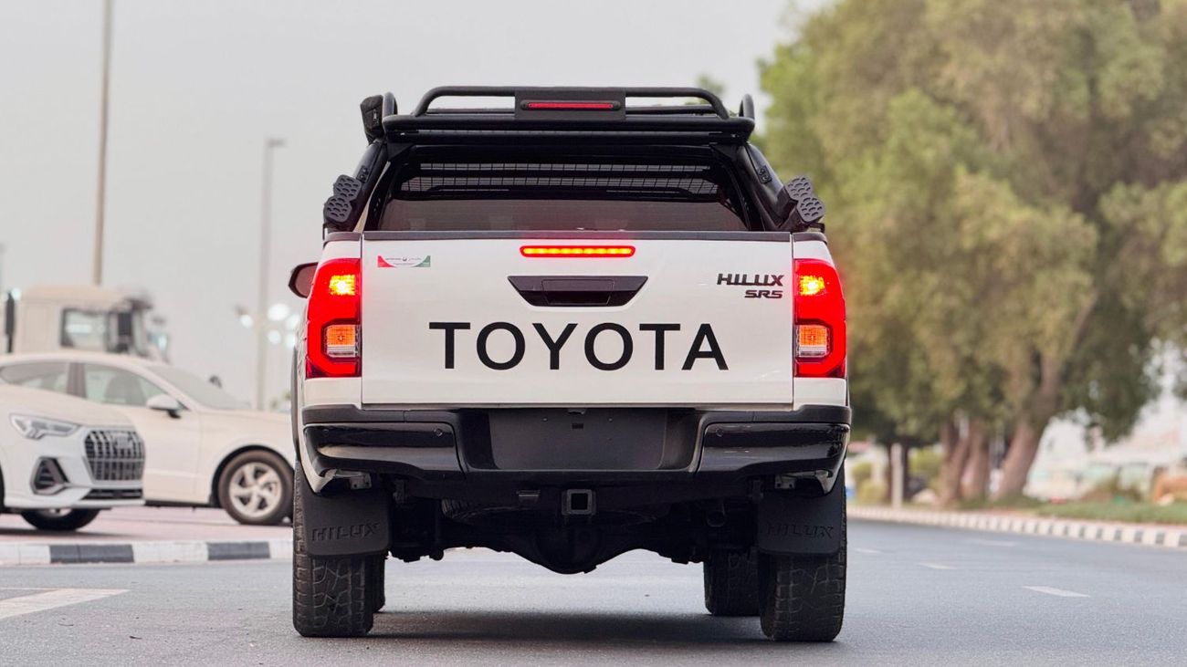 Toyota Hilux OFF-ROAD MODIFIED | MANUAL TRANSMISSION | 2.8L DIESEL ENGINE | DOUBLE CABIN | 2021
