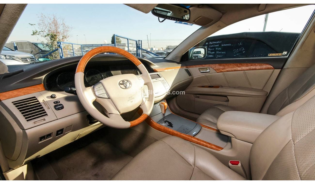 تويوتا افالون limited