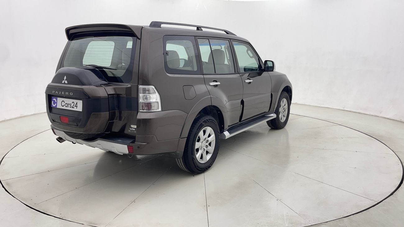 Mitsubishi Pajero GLS Highline 3.8L (274 HP) 2017 GLS HIGHLINE | AED 1228/Month | 0 DP | 30 Day Return | Warranty | Se