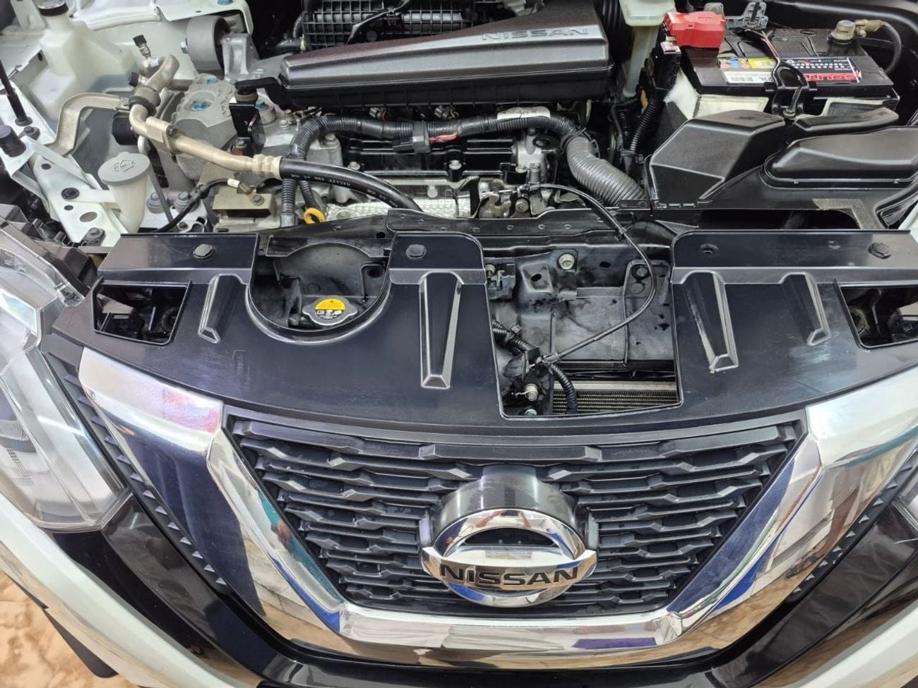 نيسان إكس تريل S 2.5L FWD (5 Seater)