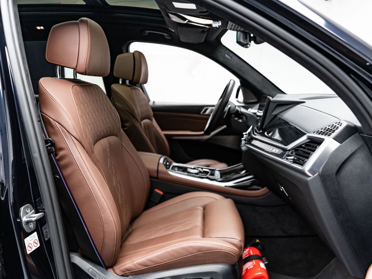 BMW X7 40i 3.0L BMW X7 xDrive40i, August 2028 BMW Warranty + Service Contract, Low KMs, GCC