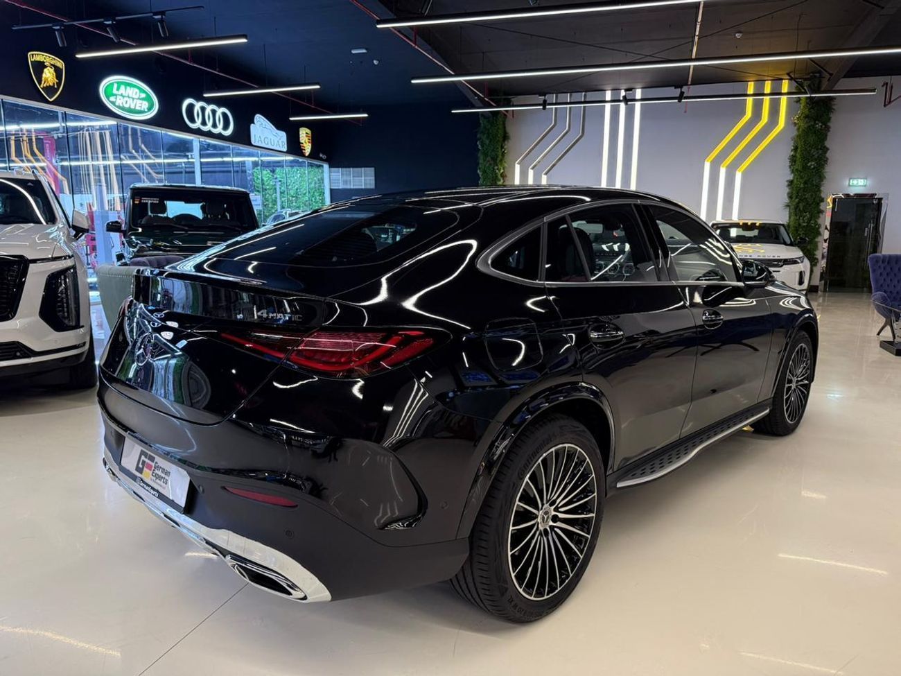 Mercedes Benz GLC Coupe 200 EID AL ADHA OFFER  / Only 4.400 MP Or 295KAED - 5 YEARS MERCEDES DEALERSHIP WARRANTY