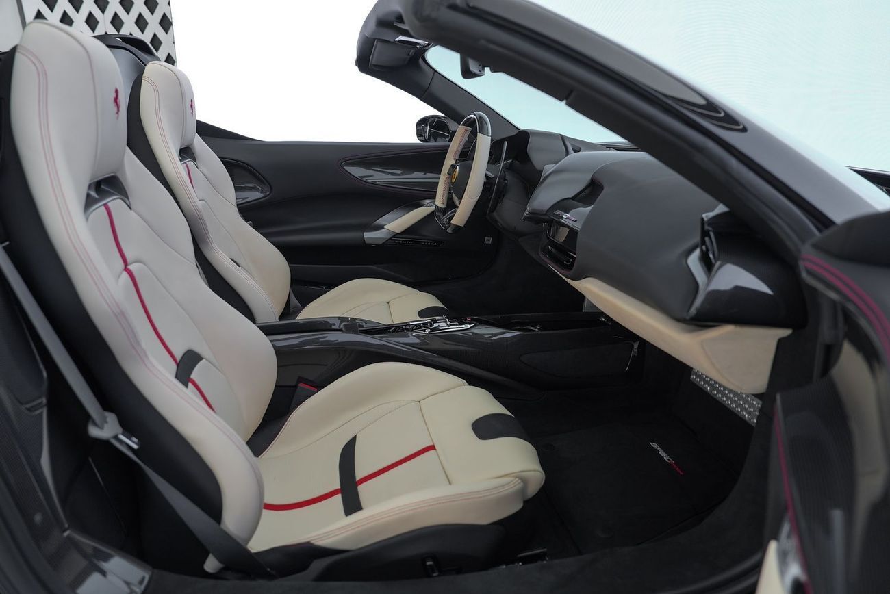 Ferrari SF90 Spider Ferrari SF90 Spider Assetto Fiorano