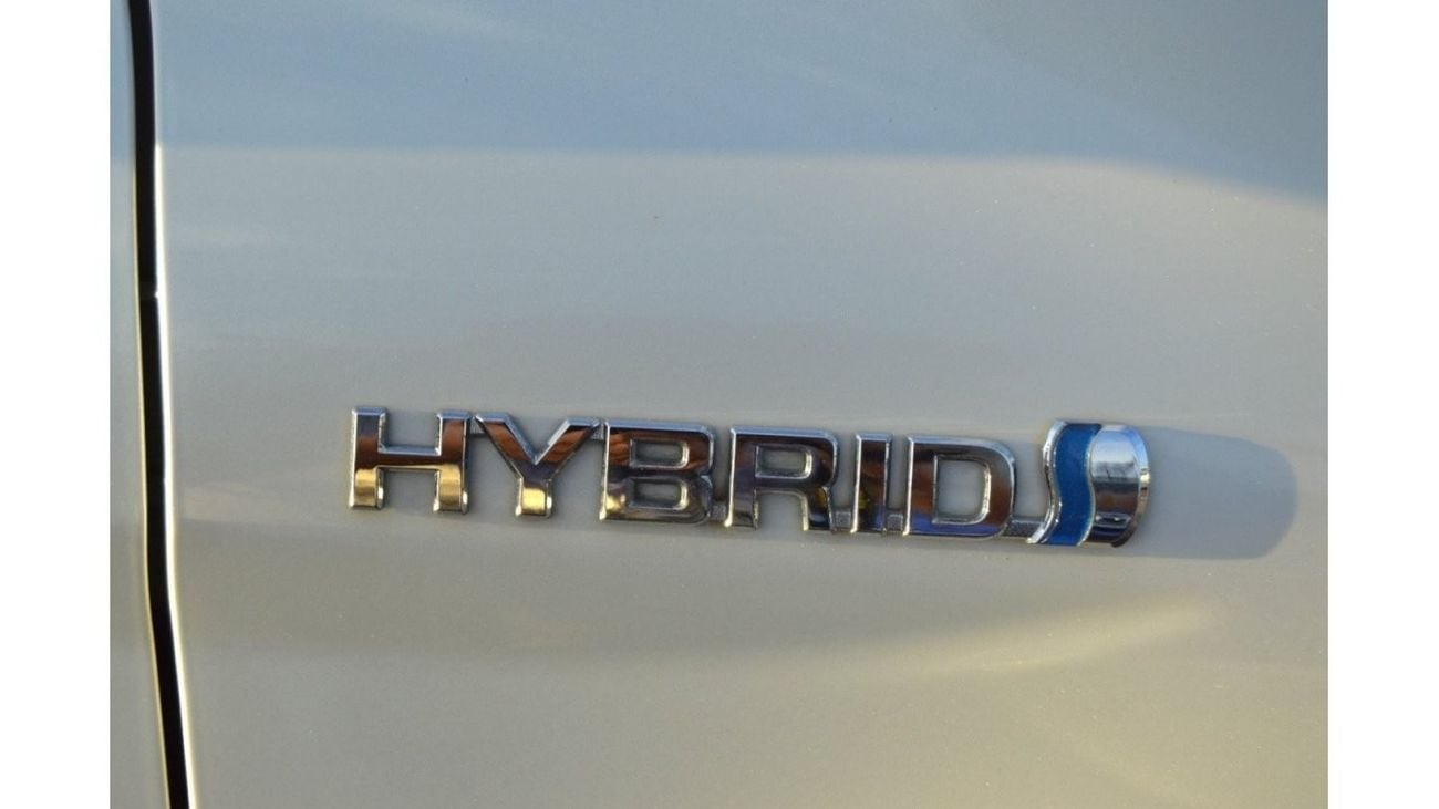 Toyota Camry Hybrid full option