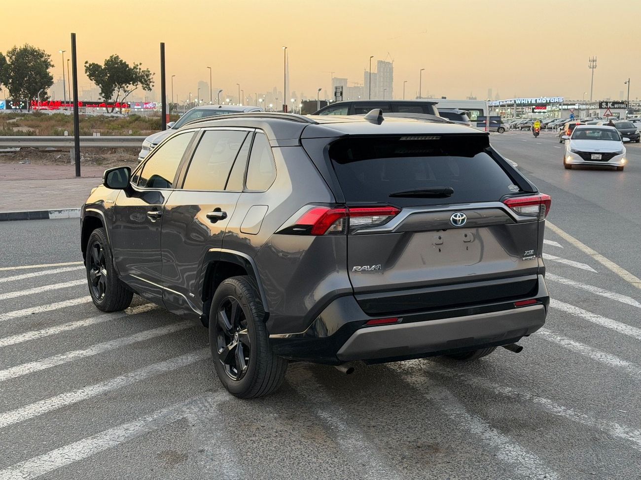 تويوتا راف ٤ 2021 TOYOTA RAV4 XSE HYBRID AWD FULL OPTIONS IMPORTED FROM USA