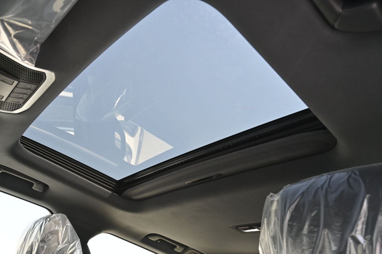 تويوتا لاند كروزر VX 4.0L V6, 4WD, Color Black inside Black, Model 2026