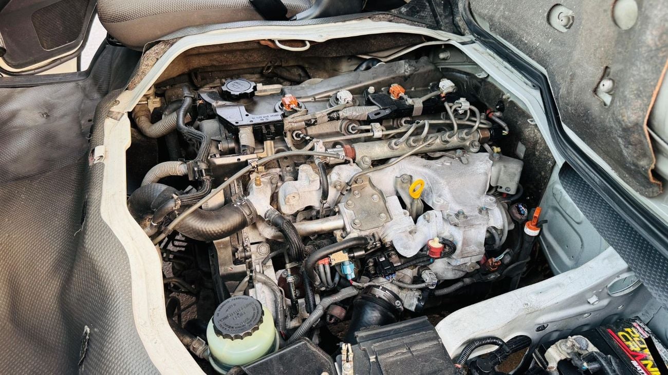 Toyota Hiace PREMIUM CONDITION| 3.0L DIESEL ENGINE | AIR CONDITIONER | RHD | 2014 |