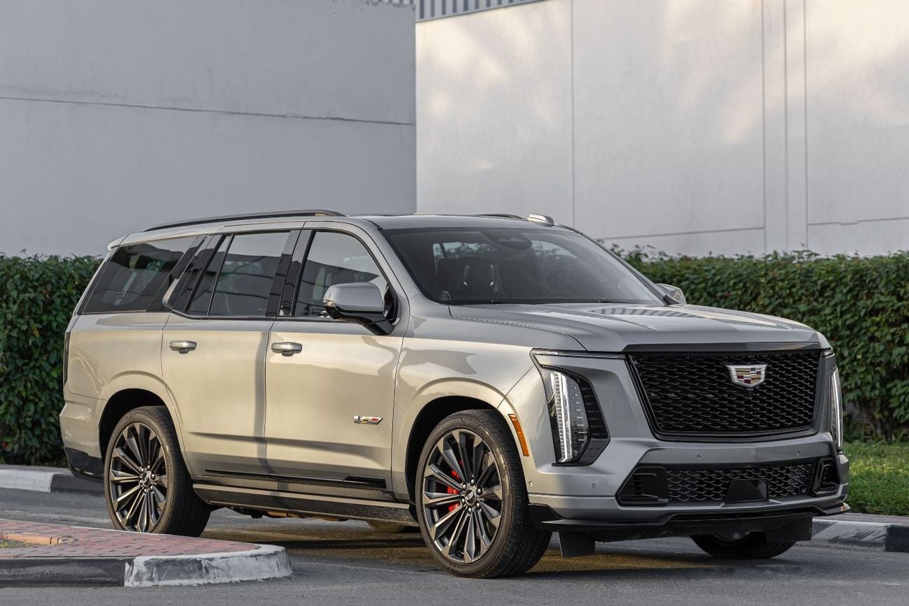 Cadillac Escalade Escalade-V 6.2L Cadillac Escalade | V | 2025 | GCC | Warranty available with Al Kendy + Service Cont
