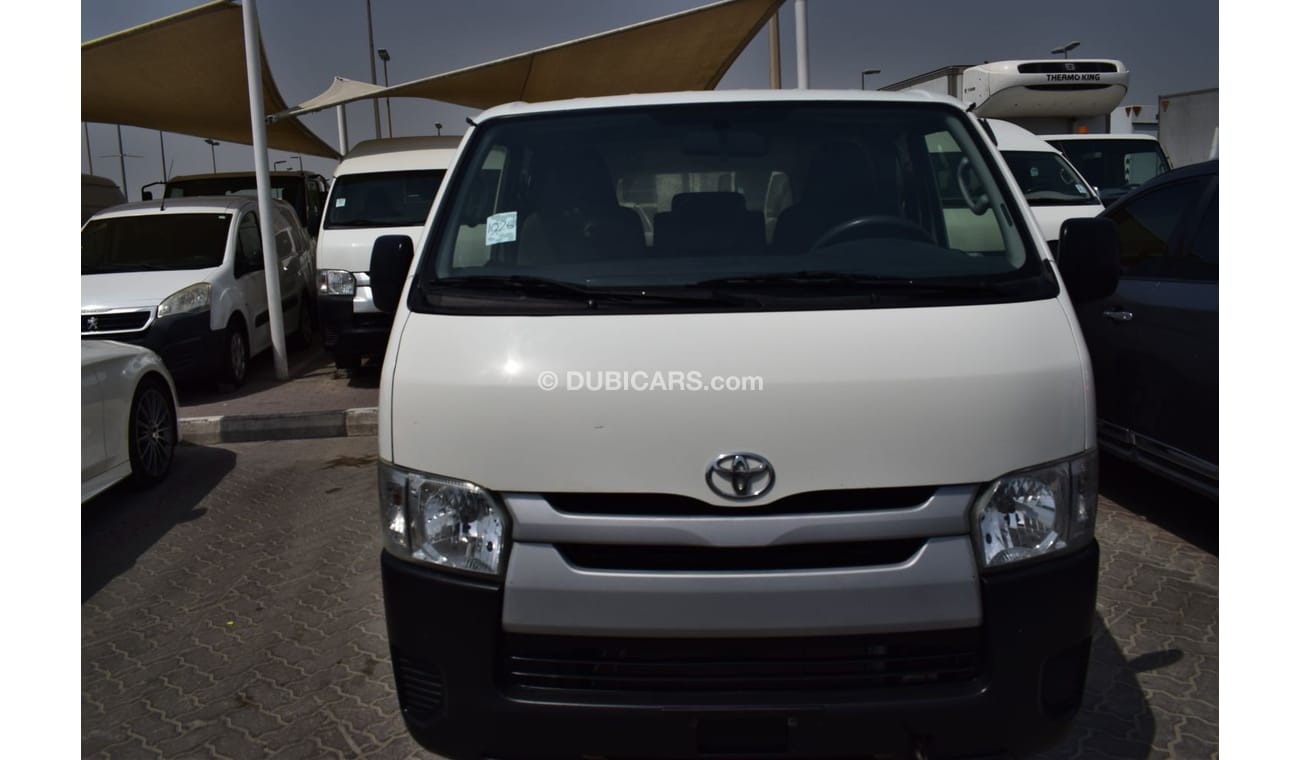 Toyota Hiace GL - Standard Roof Toyota Hiace Std Roof Van, Model:2016. Free of accident